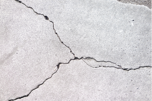 hiring a specialist for concrete repair in Riverview